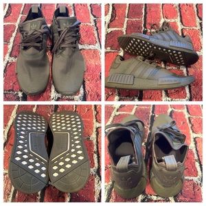 NWIB Adidas NMD_R1 Men's Classic Running Sneakers FW6415 size 10 1/2